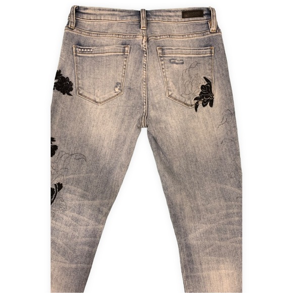 New jeans - Picture 3 of 6